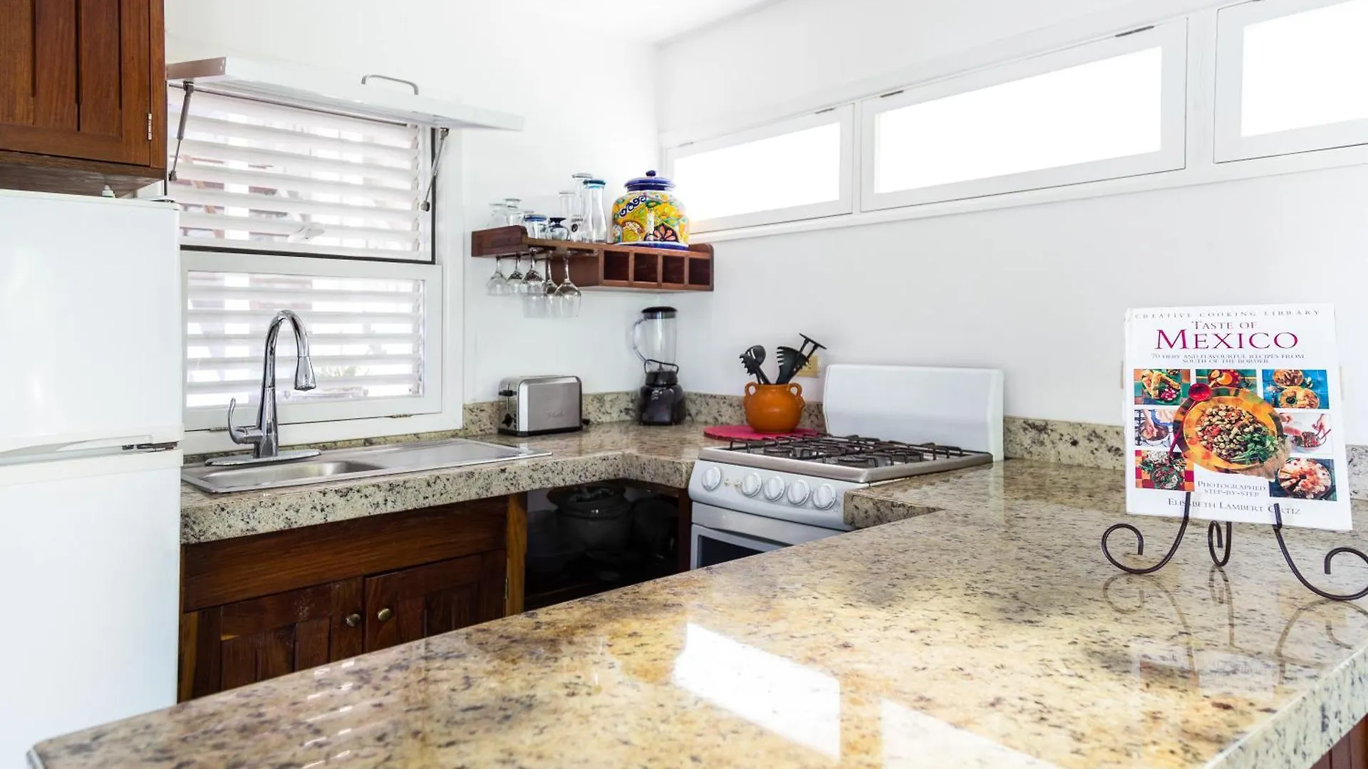 Plantation House Trinidad Suite بلايا ديل كارمن